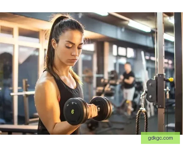 健身对战分析：挑战自我，突破极限，助力塑造完美身材