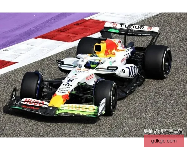 全球汽车巨头齐聚F1赛场：超级巨星之争