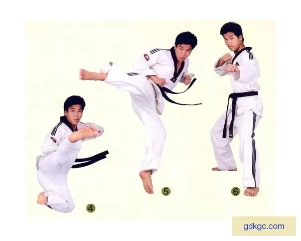 探索跆拳道对战技巧与战术策略 探索跆拳道对战技巧与战术策略