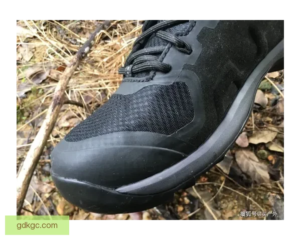 登山盘口分析:探讨登山赛事中运动员体能与技术应对的策略 登山盘口分析:探讨登山赛事中运动员体能与技术应对的策略