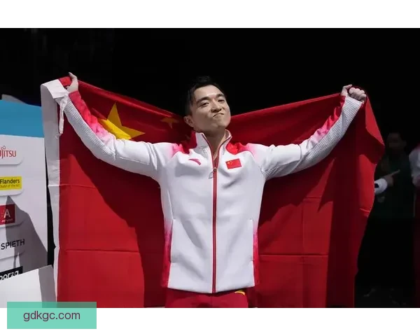 体操比赛精彩回顾：冠军悬念揭晓，选手表现惊艳，引爆观众热情