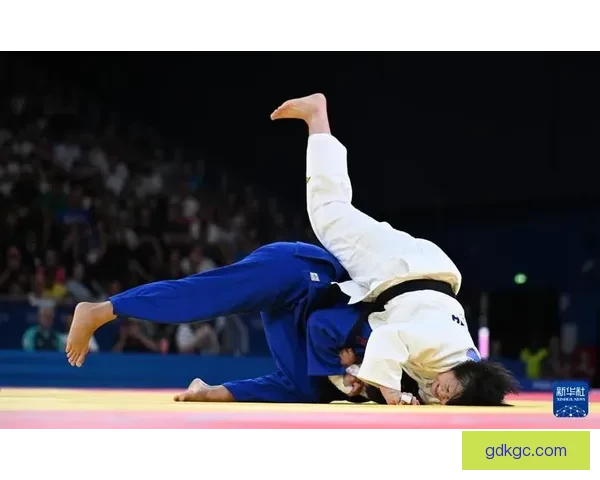 柔道邀请赛：巅峰对决，搏击荣耀