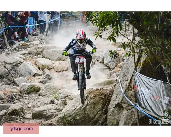 激情澎湃！迎接冲浪杯赛的刺激对决