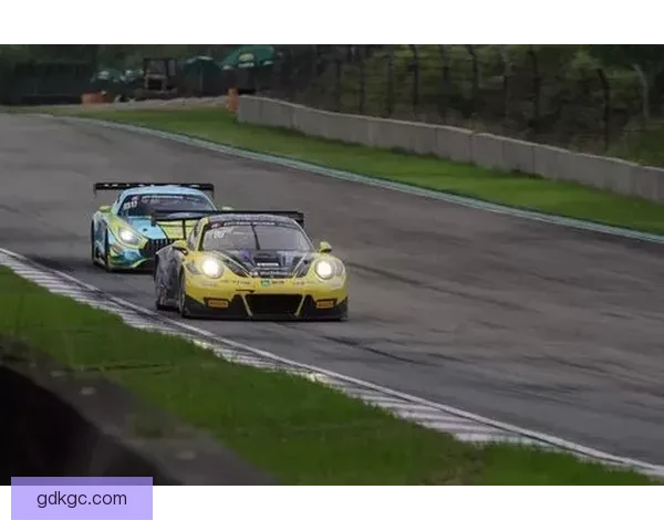 速度之巅：引领赛车排名的风云变幻